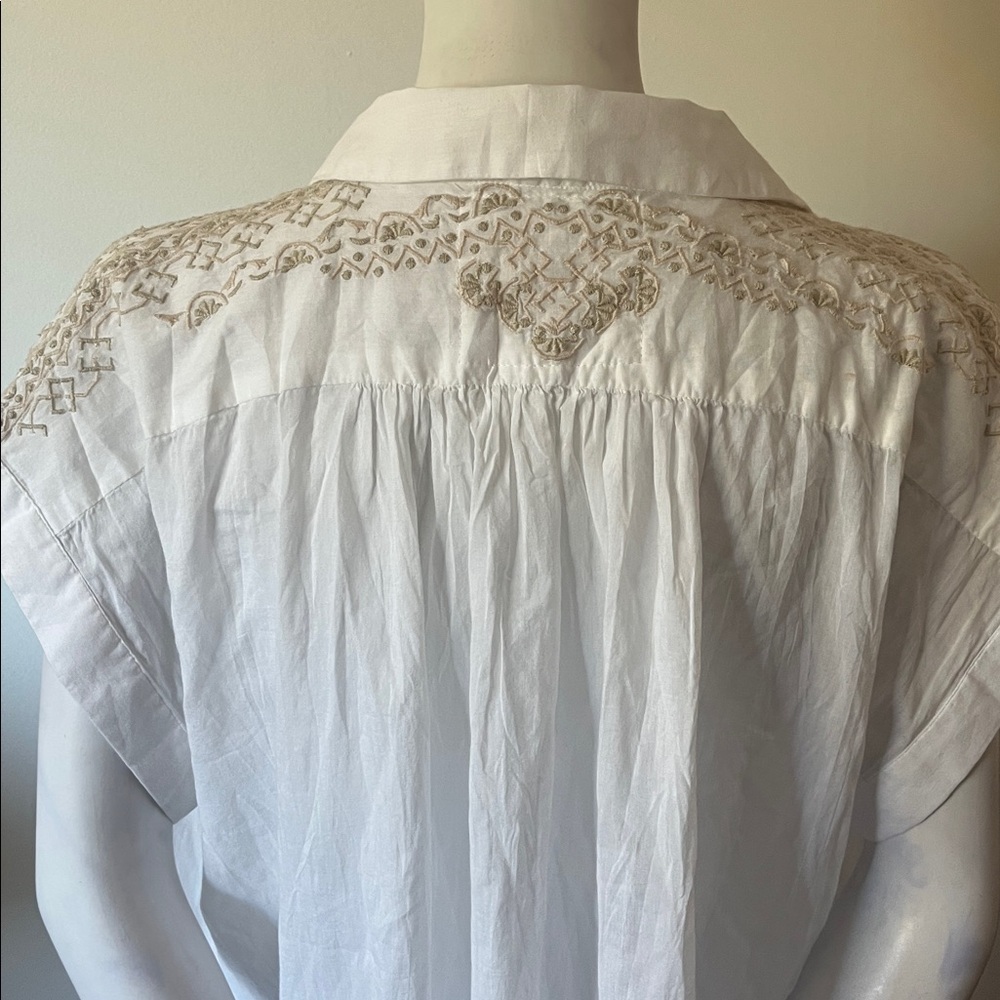 Karyn Seo Anni Cotton Embroidered Point Collar Short Sleeve Blouse - Picture 10 of 14